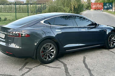 Лифтбек Tesla Model S 2018 в 