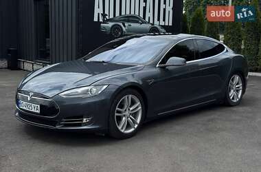 Лифтбек Tesla Model S 2013 в 