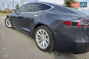 Лифтбек Tesla Model S 2019 в Днепре