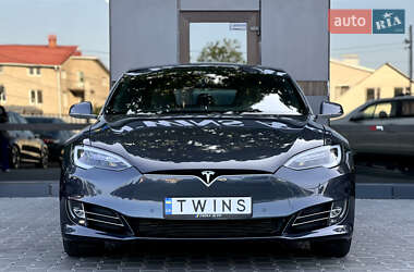 Ліфтбек Tesla Model S 2018 в 