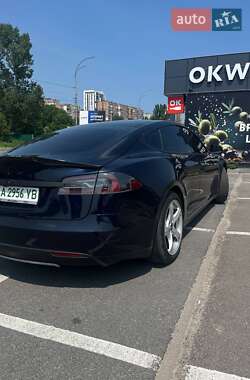 Лифтбек Tesla Model S 2014 в 