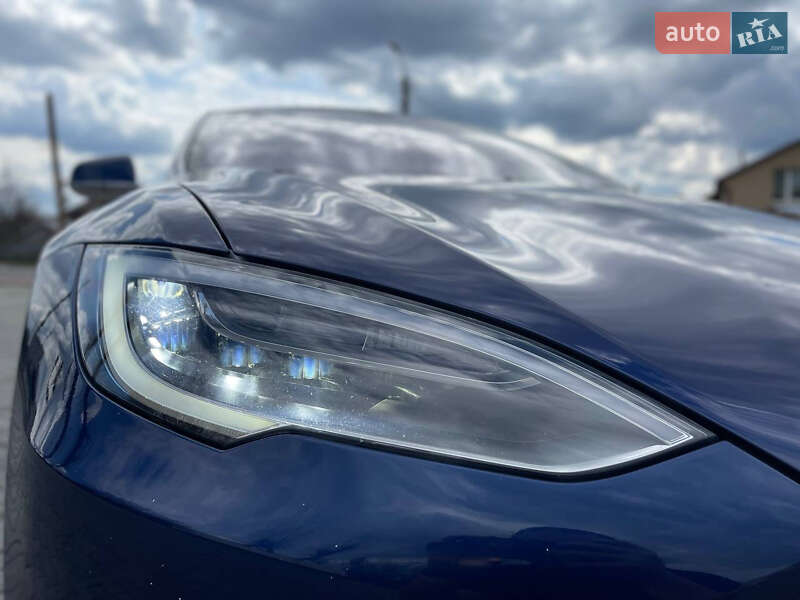 Ліфтбек Tesla Model S 2016 в Хмельницькому