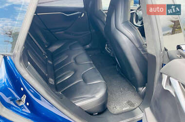 Лифтбек Tesla Model S 2016 в 