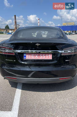 Лифтбек Tesla Model S 2014 в 
