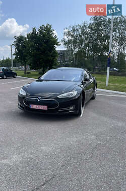 Лифтбек Tesla Model S 2014 в 