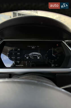 Ліфтбек Tesla Model S 2012 в 