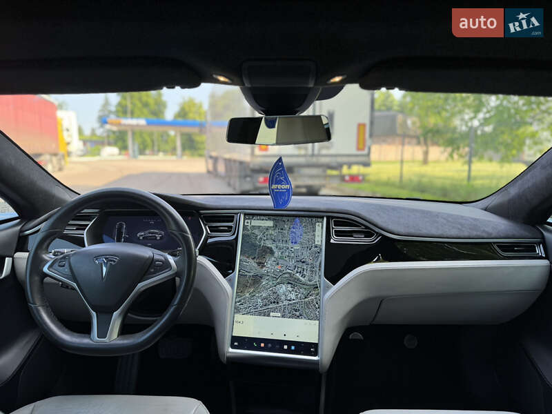 Лифтбек Tesla Model S 2015 в Львове фото 21 Лифтбек Tesla Model S 2015 в Львове