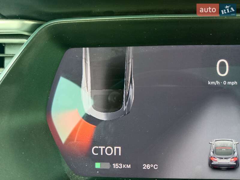 Лифтбек Tesla Model S 2015 в Ивано-Франковске