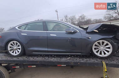 Лифтбек Tesla Model S 2017 в Василькове