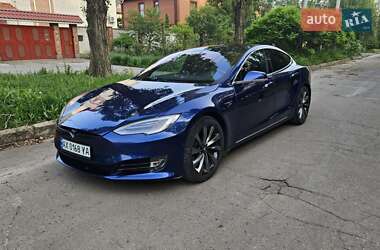Лифтбек Tesla Model S 2019 в Харькове