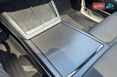 Лифтбек Tesla Model S 2024 в 