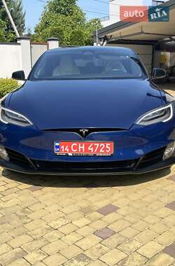 Лифтбек Tesla Model S 2019 в 