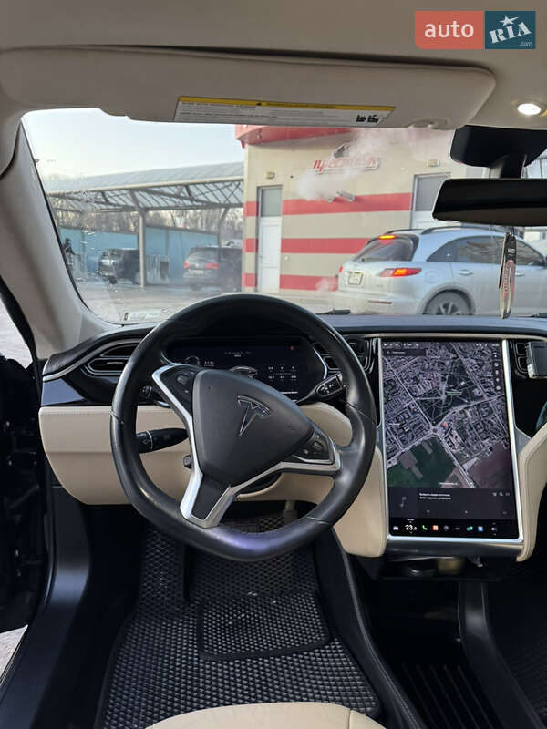 Лифтбек Tesla Model S 2014 в Тернополе