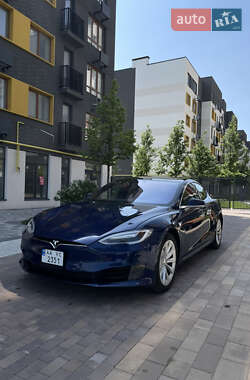 Ліфтбек Tesla Model S 2017 в Ірпені