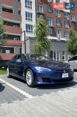 Лифтбек Tesla Model S 2017 в 
