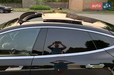 Лифтбек Tesla Model S 2016 в 
