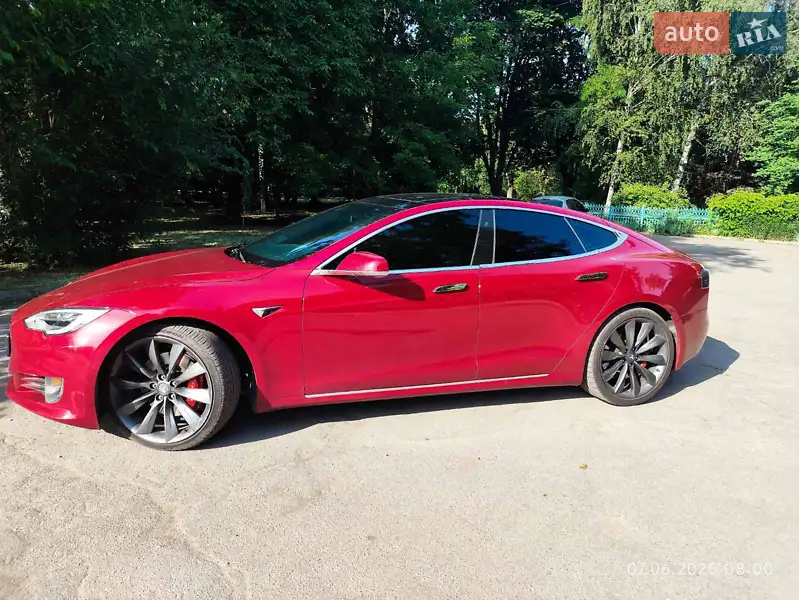 Tesla Model S 2017