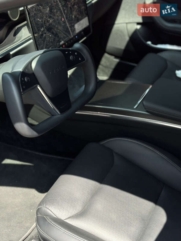 Лифтбек Tesla Model S 2021 в Киеве