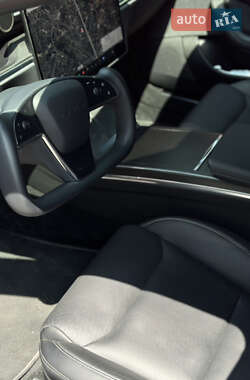 Лифтбек Tesla Model S 2021 в 