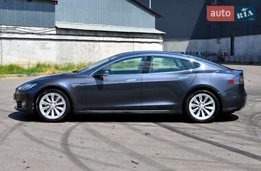 Ліфтбек Tesla Model S 2016 в 