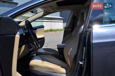 Ліфтбек Tesla Model S 2016 в 