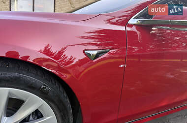 Ліфтбек Tesla Model S 2018 в 