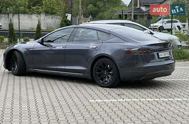 Лифтбек Tesla Model S 2015 в 