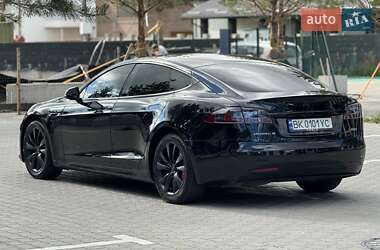 Лифтбек Tesla Model S 2018 в 