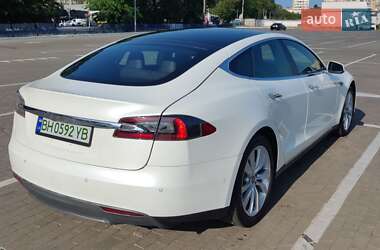 Ліфтбек Tesla Model S 2014 в 