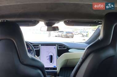 Ліфтбек Tesla Model S 2014 в 