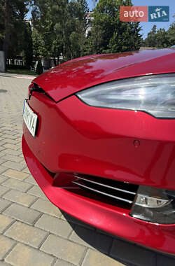 Ліфтбек Tesla Model S 2014 в 
