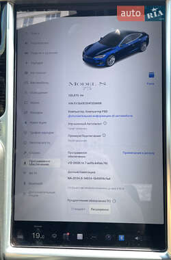 Лифтбек Tesla Model S 2017 в 