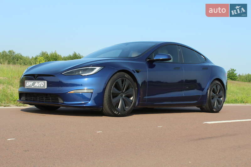 Tesla Model S 2022