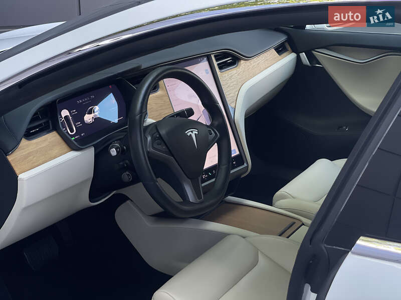 Ліфтбек Tesla Model S 2020 в Одесі