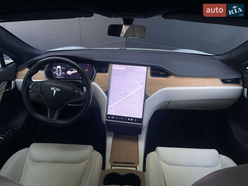 Ліфтбек Tesla Model S 2020 в Одесі