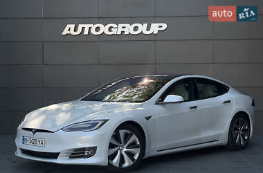 Ліфтбек Tesla Model S 2020 в 