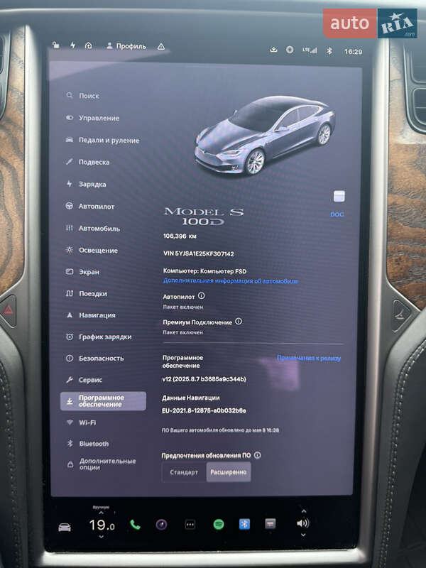 Лифтбек Tesla Model S 2019 в Львове