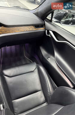 Лифтбек Tesla Model S 2018 в 