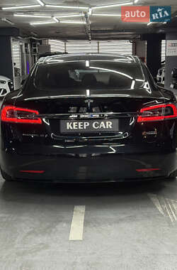 Лифтбек Tesla Model S 2018 в 