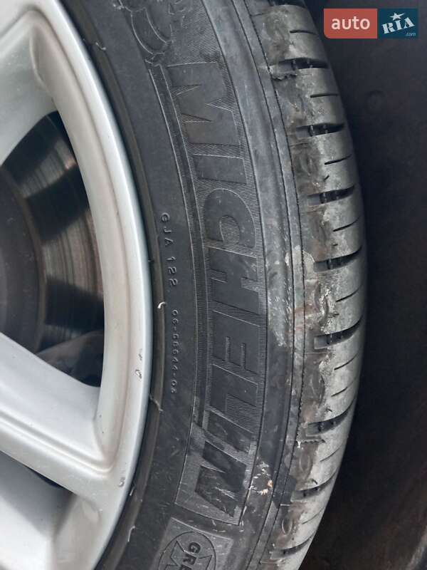 Лифтбек Tesla Model S 2015 в Ивано-Франковске