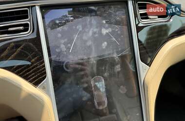 Лифтбек Tesla Model S 2016 в 