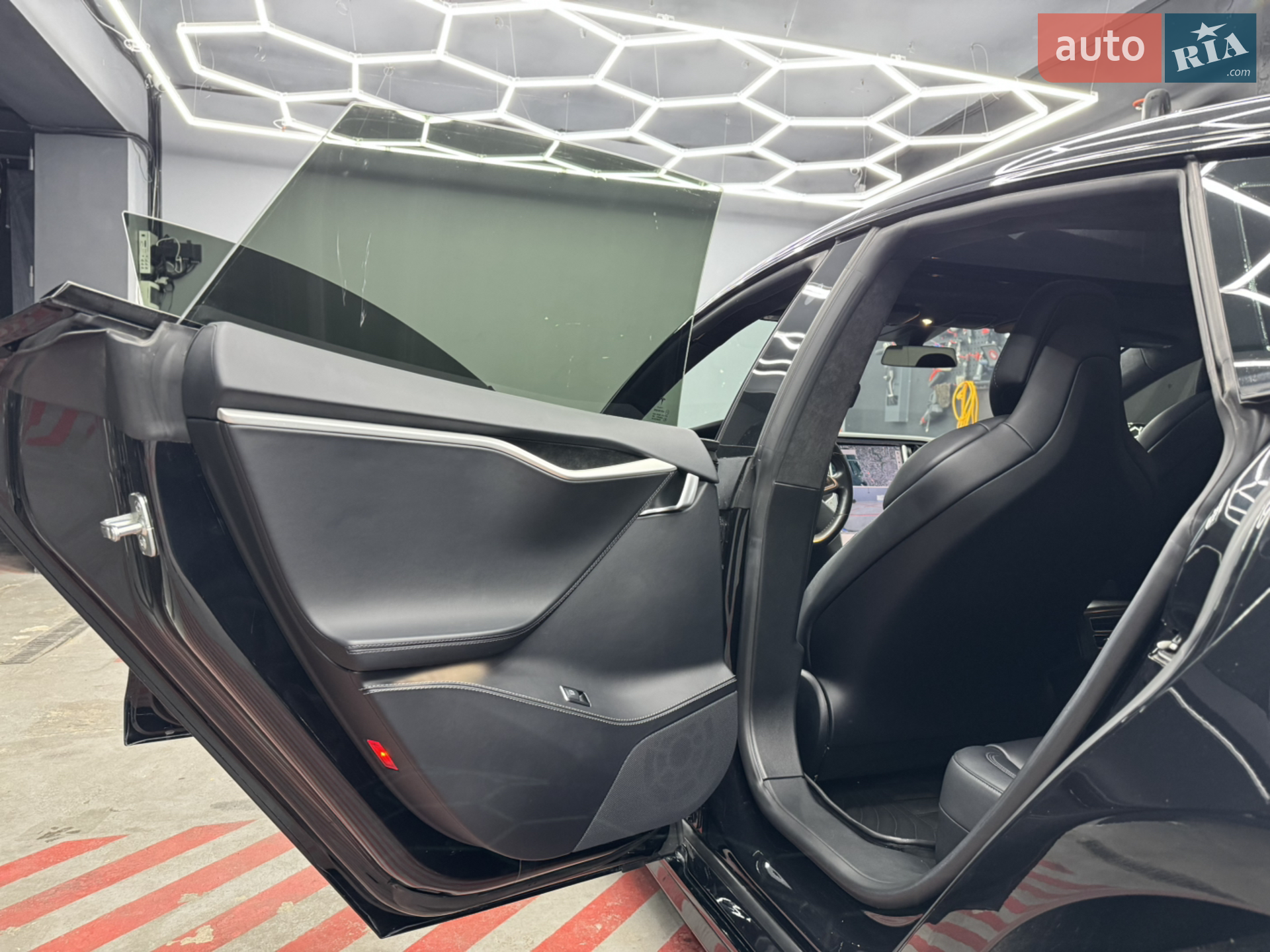 2017 Tesla Model S - мініатюра 14