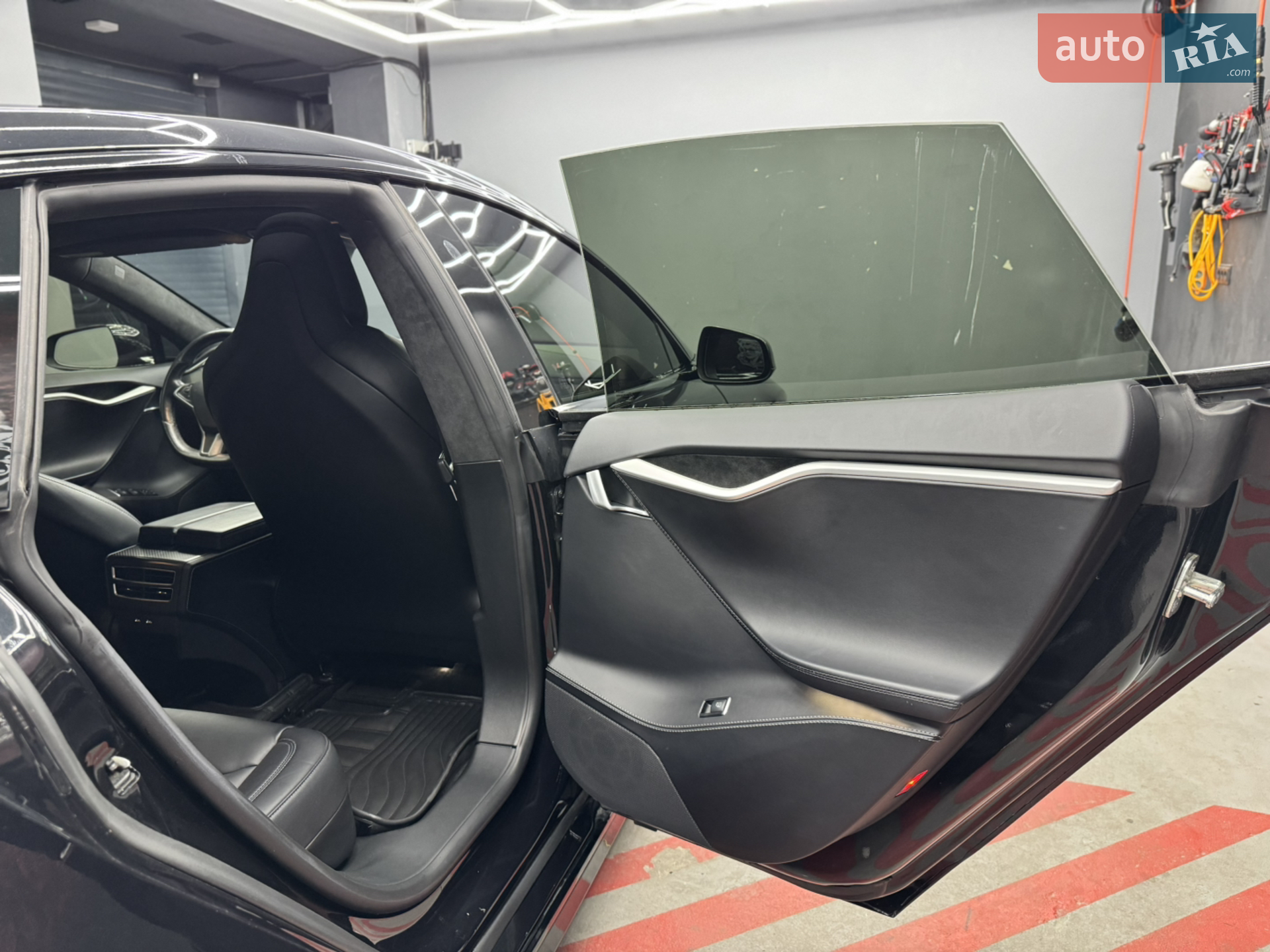 2017 Tesla Model S - мініатюра 18