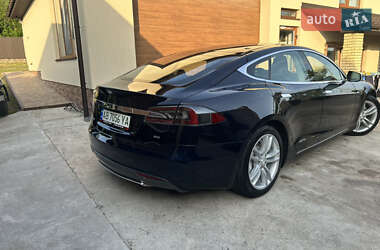 Лифтбек Tesla Model S 2013 в 
