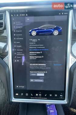 Лифтбек Tesla Model S 2016 в 