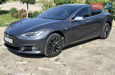 Ліфтбек Tesla Model S 2020 в 