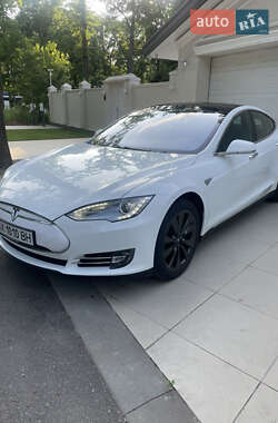 Лифтбек Tesla Model S 2016 в 