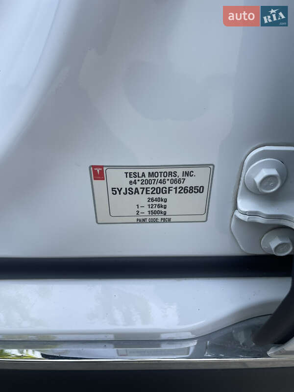 Ліфтбек Tesla Model S 2016 в Харкові