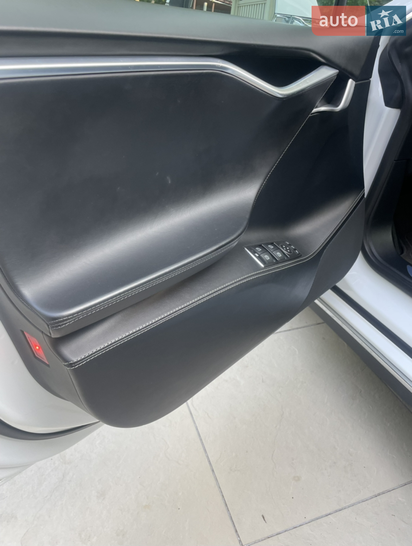 2016 Tesla Model S - мініатюра 26