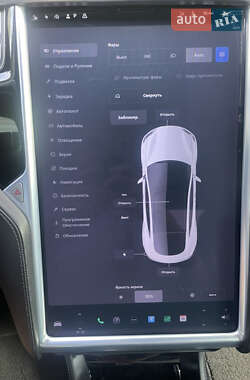 Лифтбек Tesla Model S 2016 в 